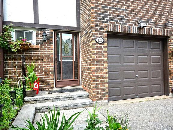 2nd image of 2120 Rathburn Rd E #127