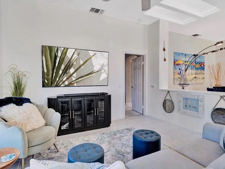 38635 Orangecrest Rd — Photo 6