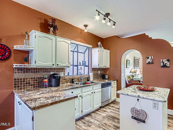 3rd image of 11011 N ZEPHYR Drive #112