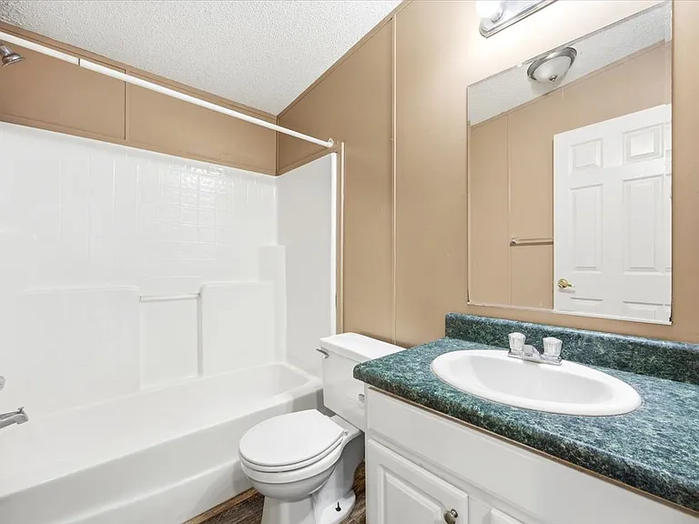 410 County Road 3823 — Photo 25