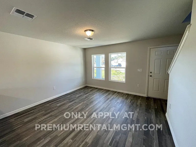 1630 Tench Ct — Photo 19