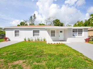 14460 Monroe St, Miami, FL 33176