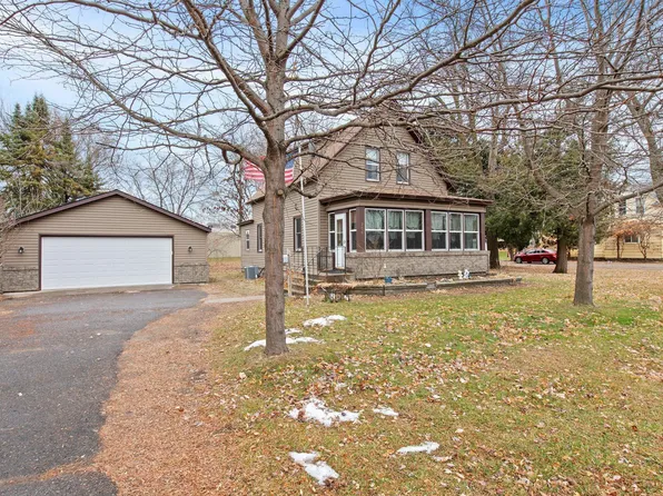 706 Ashland St S, Cambridge, MN 55008