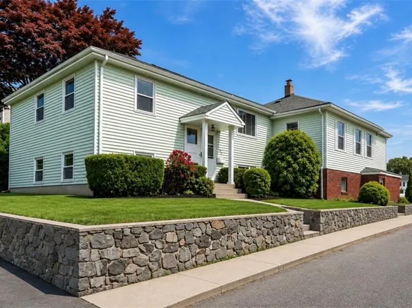 157-159 New St, North Providence, RI 02904