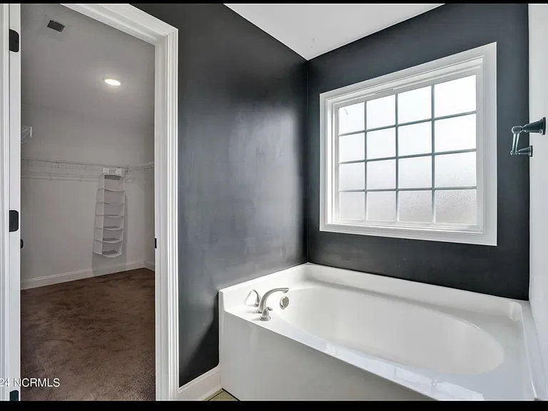 440 Pebble Shore Dr — Photo 26
