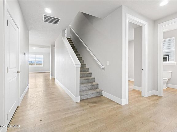 4th image of 4494 W Homeward Bound Blvd