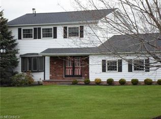 950 Parker Rd, Aurora, OH 44202