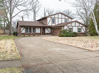 6596 Sunburst Dr, Portage, MI 49024