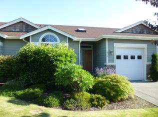 810 E Washington Pl, Sequim, WA 98382