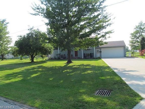 2nd image of 131 Westview Dr