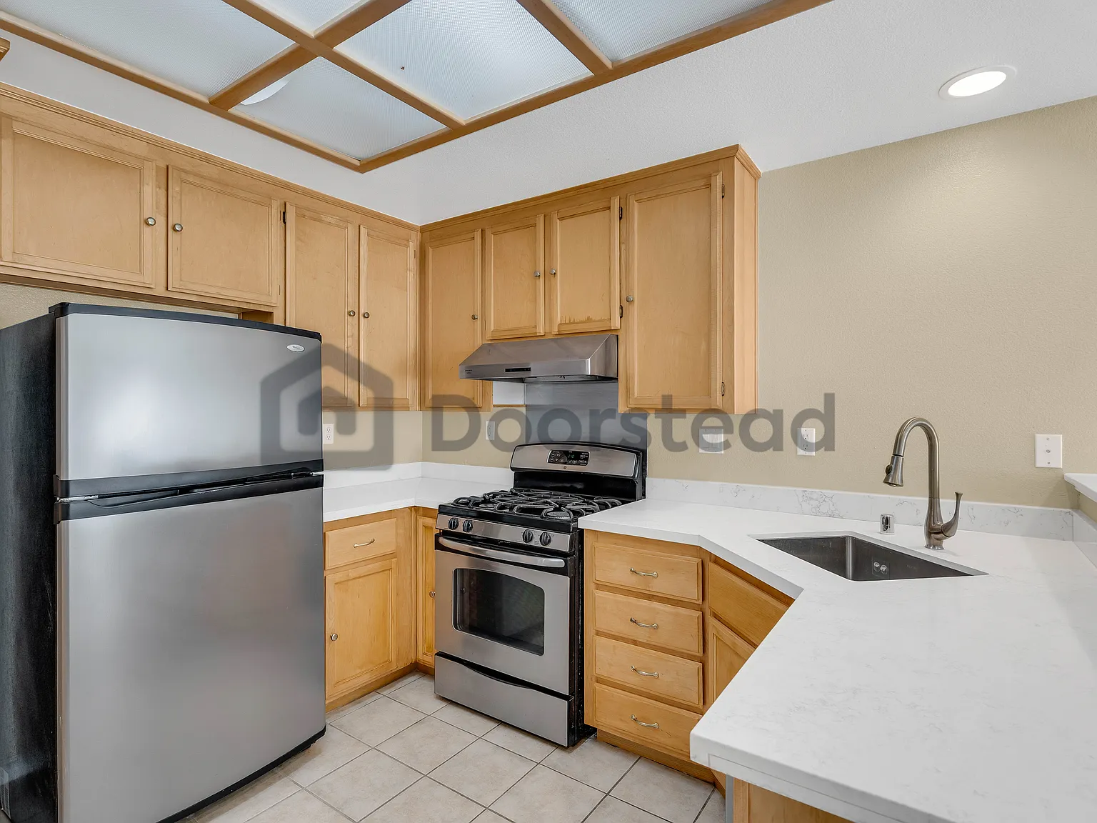 3 bed, 3.0 bath, 1251 sqft, $3,950 — Photo 1
