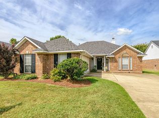 2407 W Belle Haven Dr, Bossier City, LA 71111