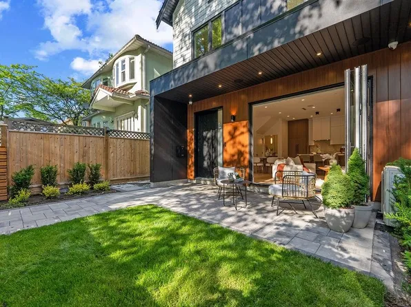 6318 Sophia St #1, Vancouver, BC V5W 2W6
