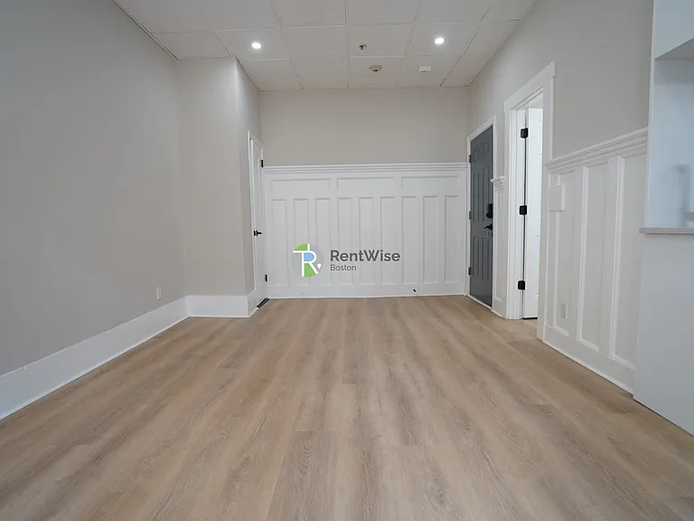 142 Dorchester St #6 — Photo 2