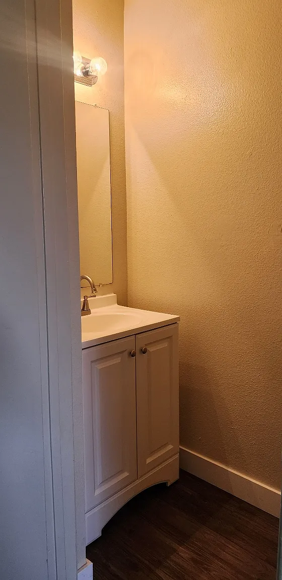 2 bed, 1.5 bath, 750 sqft, $1,950 — Photo 4