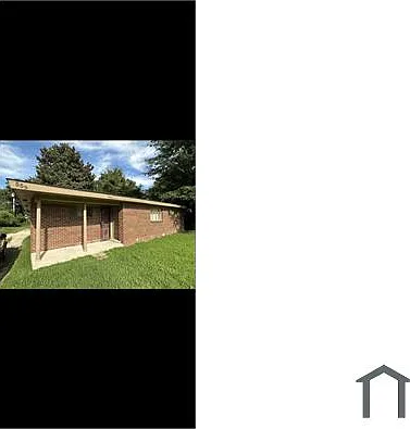 559 Farnell Ln — Photo 3