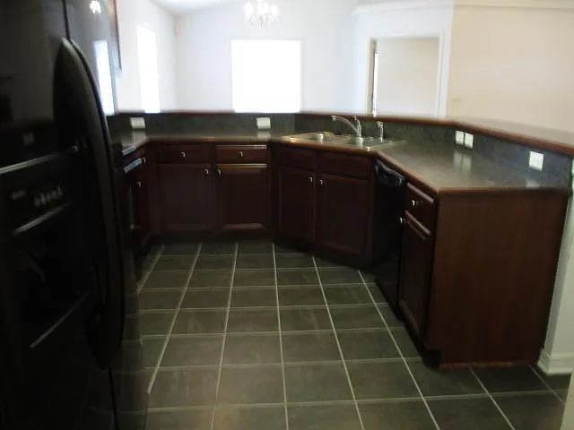 1966 Catline Cir — Photo 5