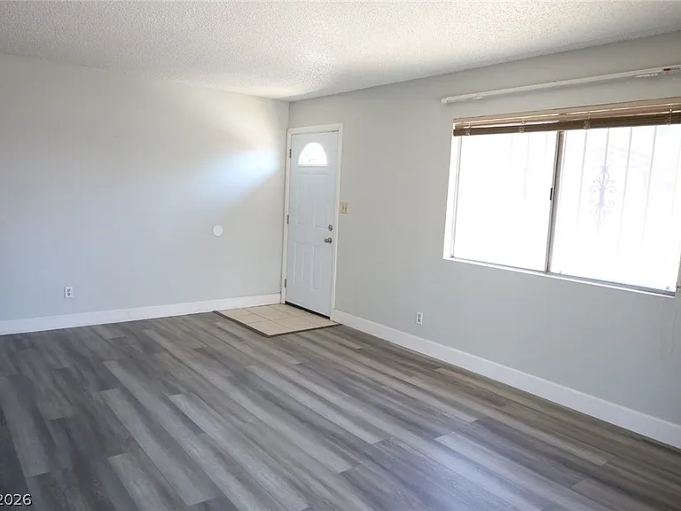 1309 E Cartier Ave #2 — Photo 3