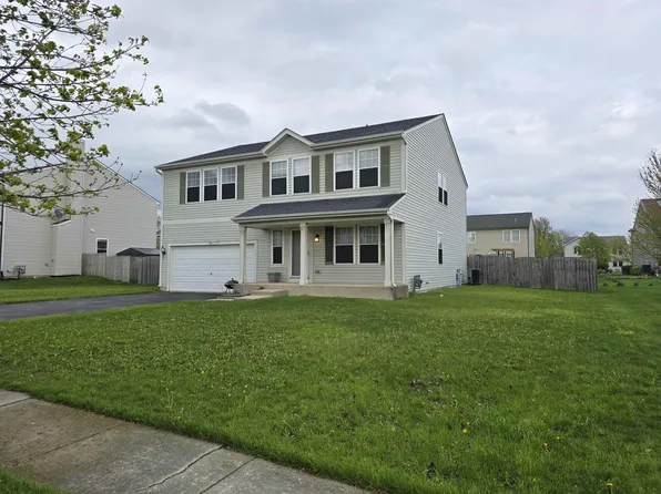 512 Prairie Point Dr, Poplar Grove, IL 61065