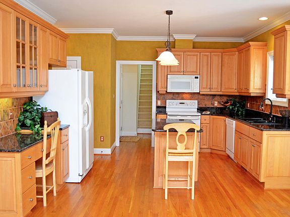 Island Kitchen