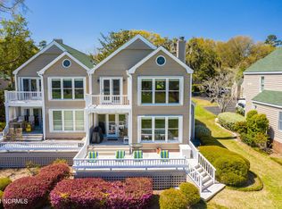 13 Oak Landing Rd, Wilmington, NC 28409