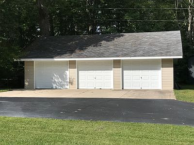 3 stall garage
