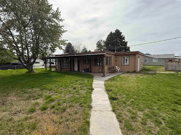 1804 N 24th Ave, Pasco, WA 99301