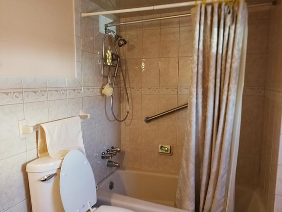 4th image of 269 N 1st Ave #1-AP-A