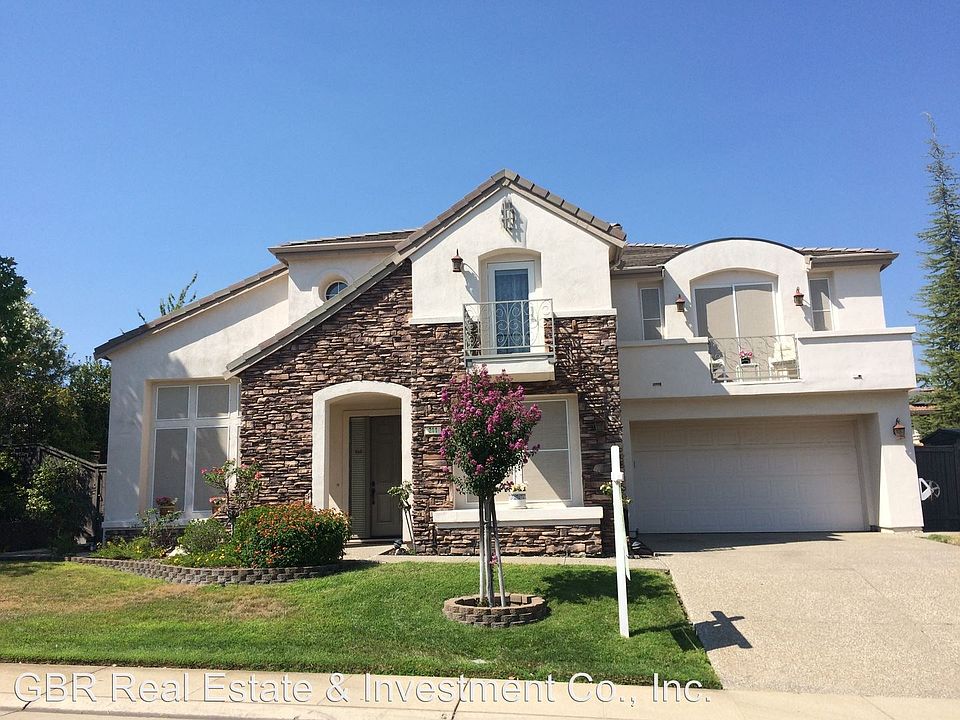 1st image of 211 Marsh Hawk Dr