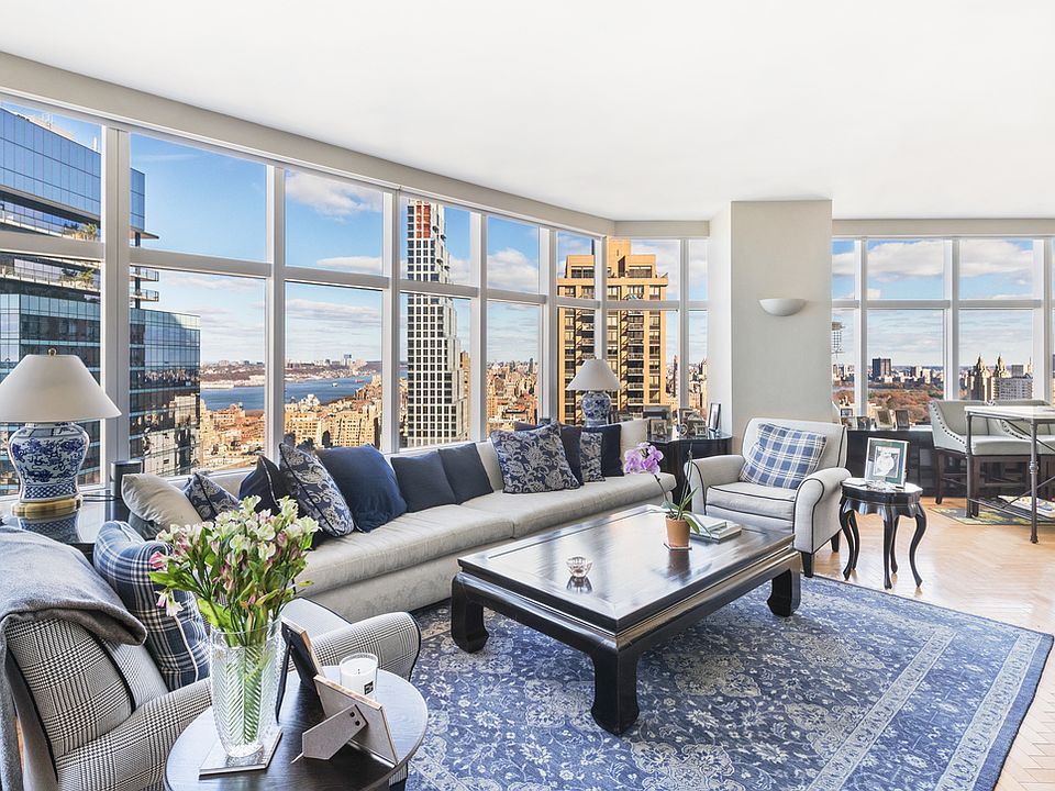 1st image of 160 W 66th St #42AB
