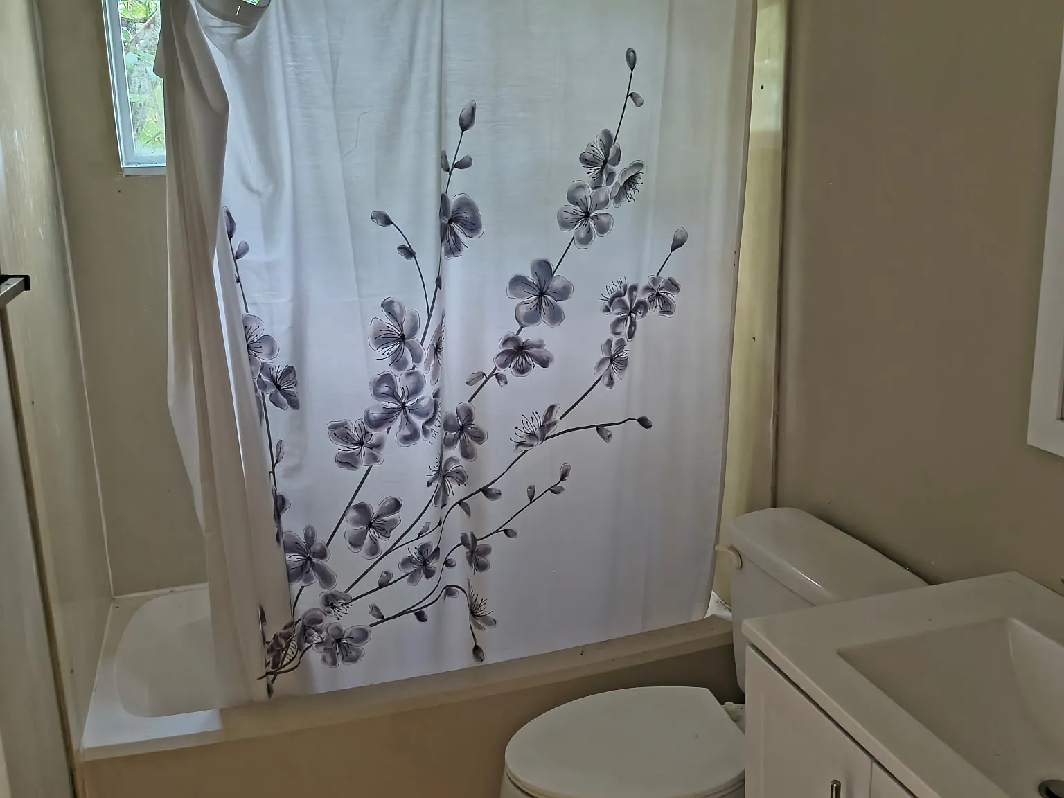 2 bed, 1200 sqft, $1,580 — Photo 3
