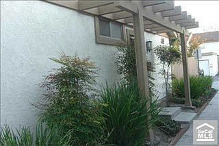 2nd image of 300 Carriage Dr APT A