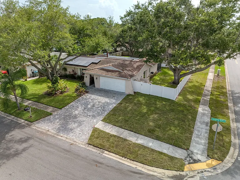 355 Laughing Gull Ln — Photo 34