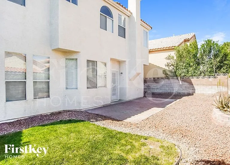 8136 Kokoma Dr — Photo 15
