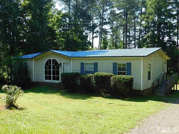 3rd image of 2584 Pine Cir