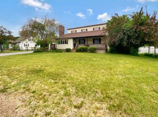 57 Stephen Ave, Dracut, MA 01826
