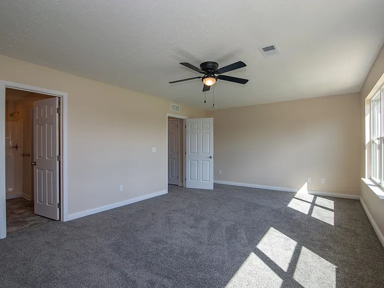 203 Dixon Cir — Photo 53