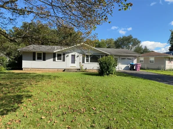 260 Ripplewood Dr, Rochester, NY 14616