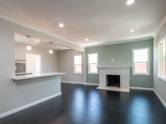 2nd image of 611 W 109th Pl