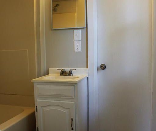 4th image of 707 W Edgerton St