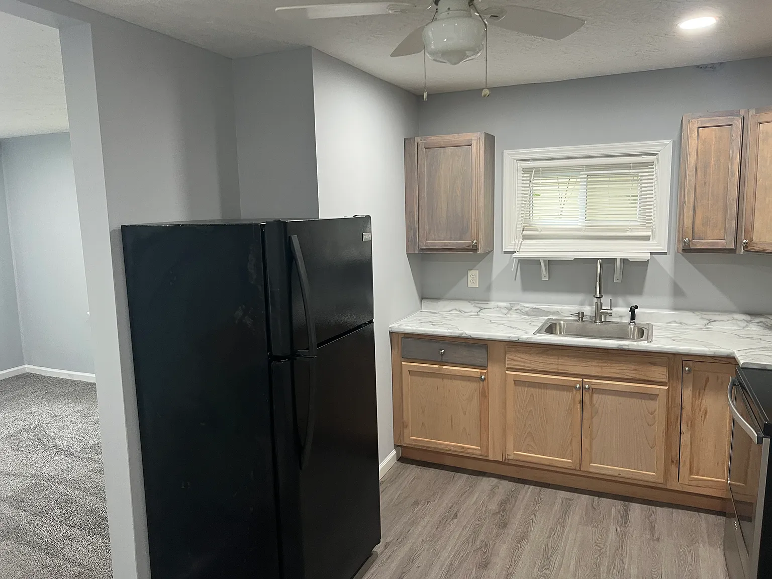 1 bed, 800 sqft, $1,100 — Photo 3