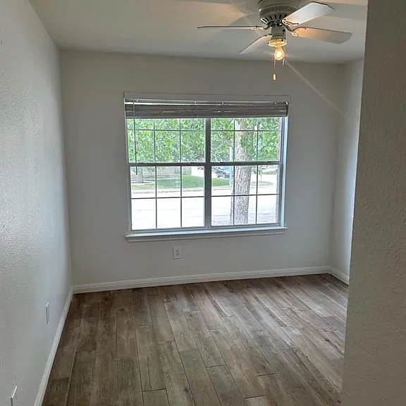18312 Crestwind Ln — Photo 6