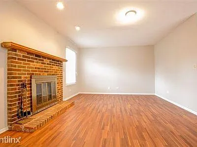 1521 Fordham Ct — Photo 5