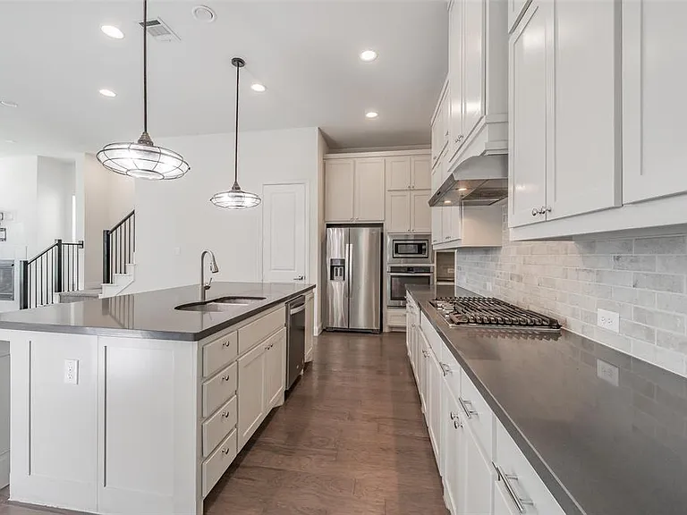 8075 Sunflower Ln — Photo 8