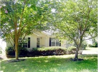 8422 Moody Rd, Charlotte, NC 28215