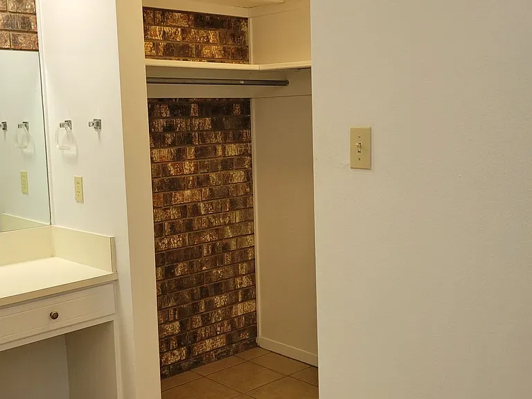 1400 Fairway Ter #22 — Photo 27