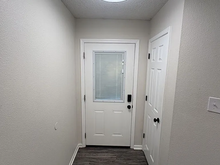 12653 Loyalty Dr — Photo 4