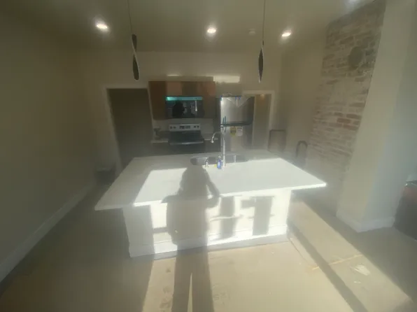 13695 Old Halls Ferry Rd, Florissant, MO 63033