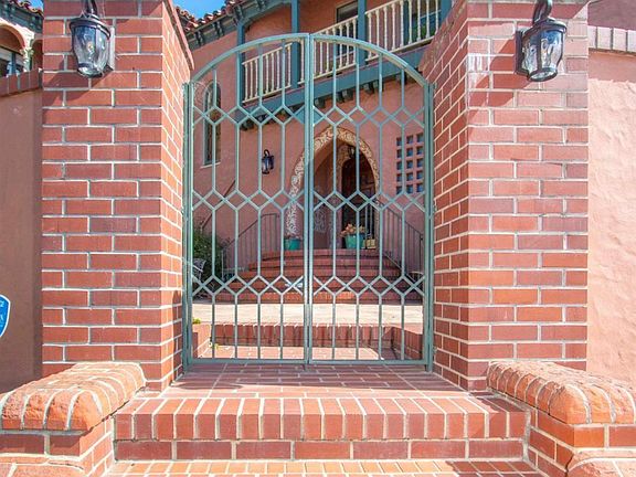4th image of 241 Montalvo Ave