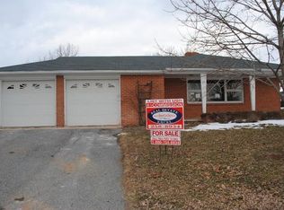 23 Maple Ave, Biglerville, PA 17307